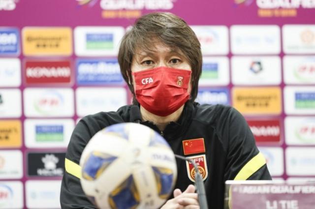 【问答】归化咋用？球迷帮李铁找到的国足答案是？